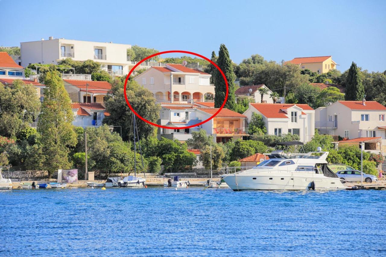 Apartments By The Sea Seget Vranjica, Trogir - 13771 Zewnętrze zdjęcie