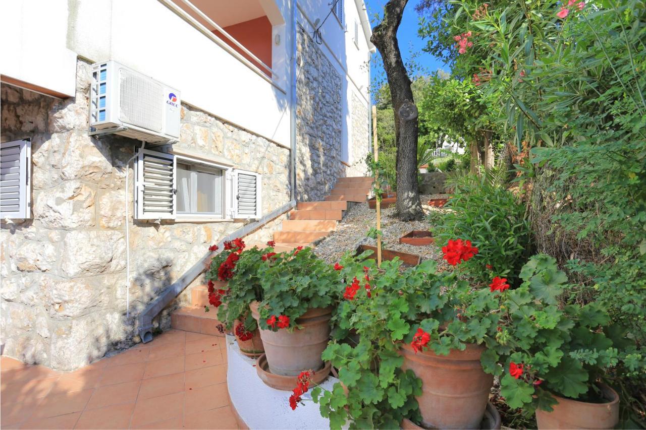 Apartments By The Sea Seget Vranjica, Trogir - 13771 Zewnętrze zdjęcie