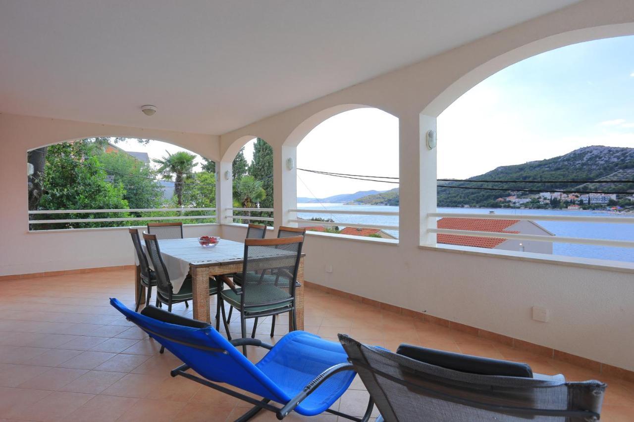 Apartments By The Sea Seget Vranjica, Trogir - 13771 Zewnętrze zdjęcie