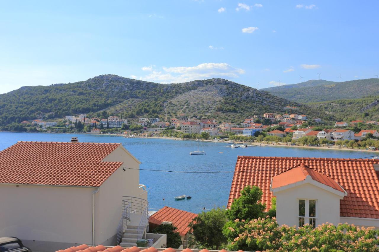 Apartments By The Sea Seget Vranjica, Trogir - 13771 Zewnętrze zdjęcie