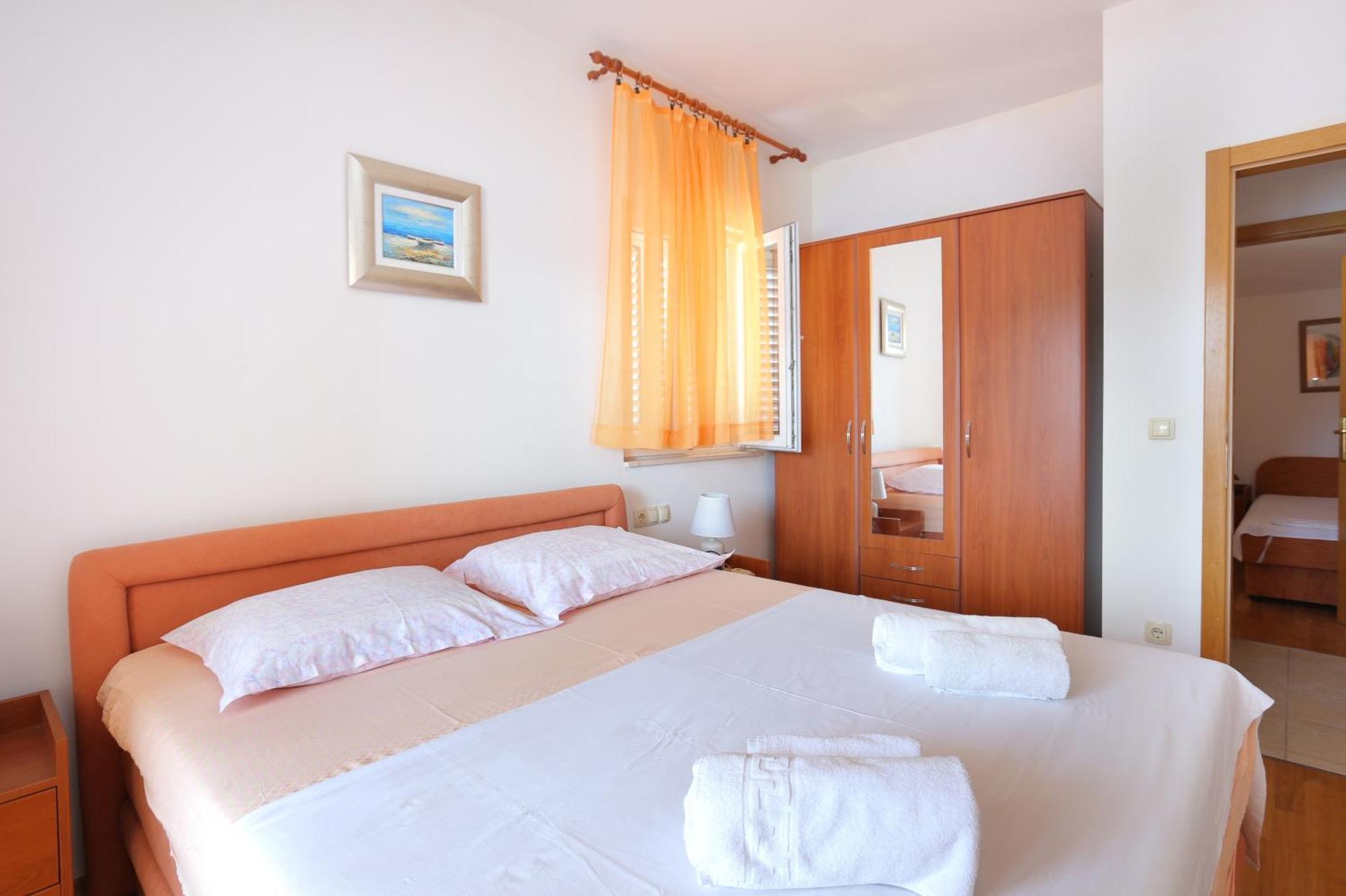 Apartments By The Sea Seget Vranjica, Trogir - 13771 Pokój zdjęcie