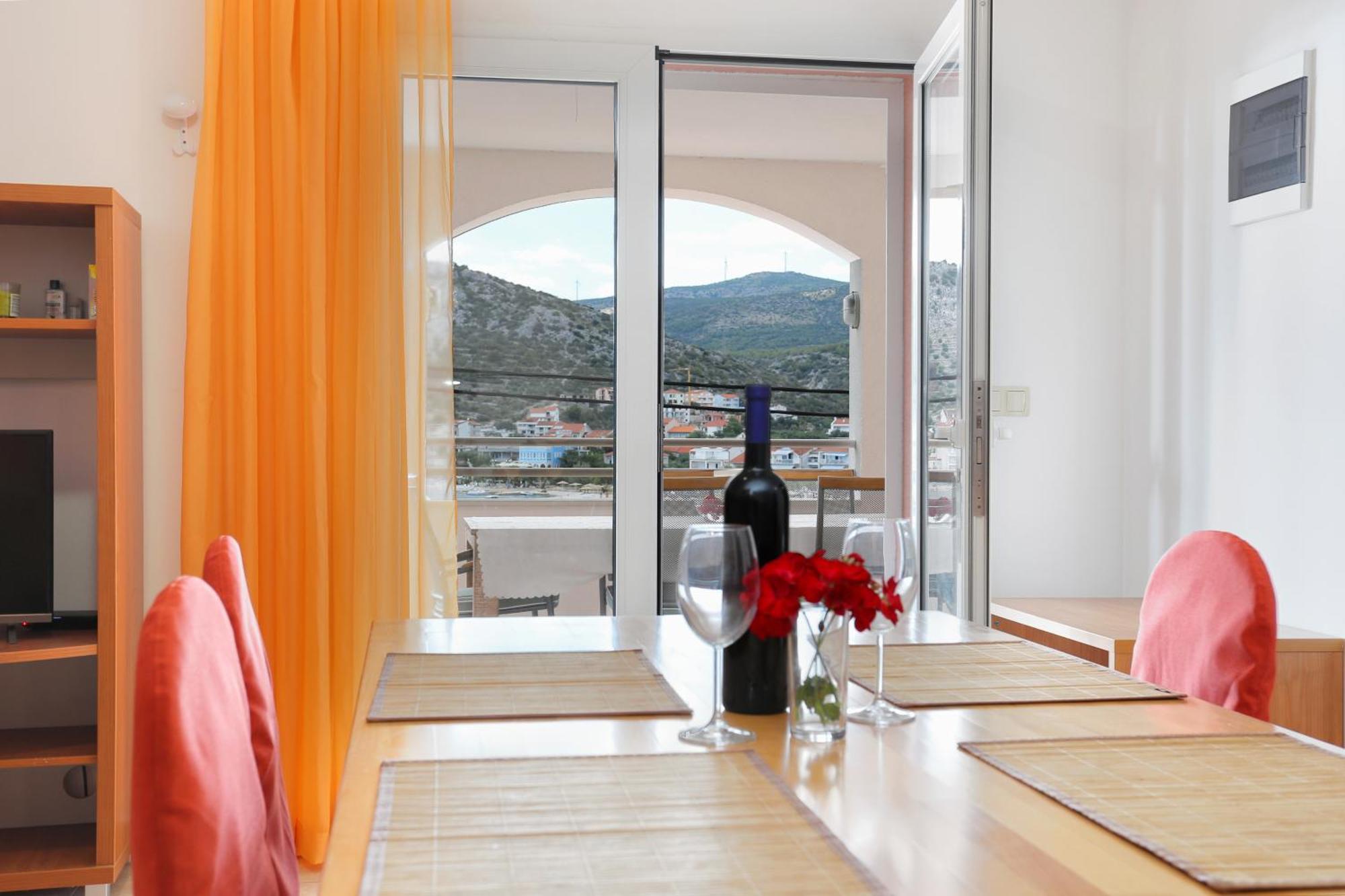 Apartments By The Sea Seget Vranjica, Trogir - 13771 Pokój zdjęcie