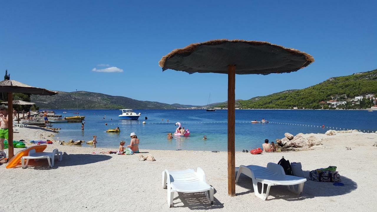Apartments By The Sea Seget Vranjica, Trogir - 13771 Zewnętrze zdjęcie